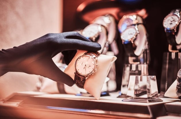 The Development of Fintech in the Extravagance Watch Industry